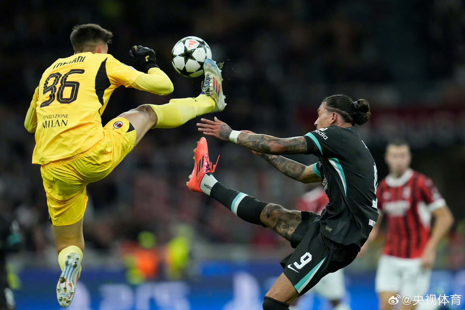 AC米兰冲刺阶段绝杀压哨罗马围绕德甲状态回暖，清晨山东泰山官宣签约瞬间刷屏 